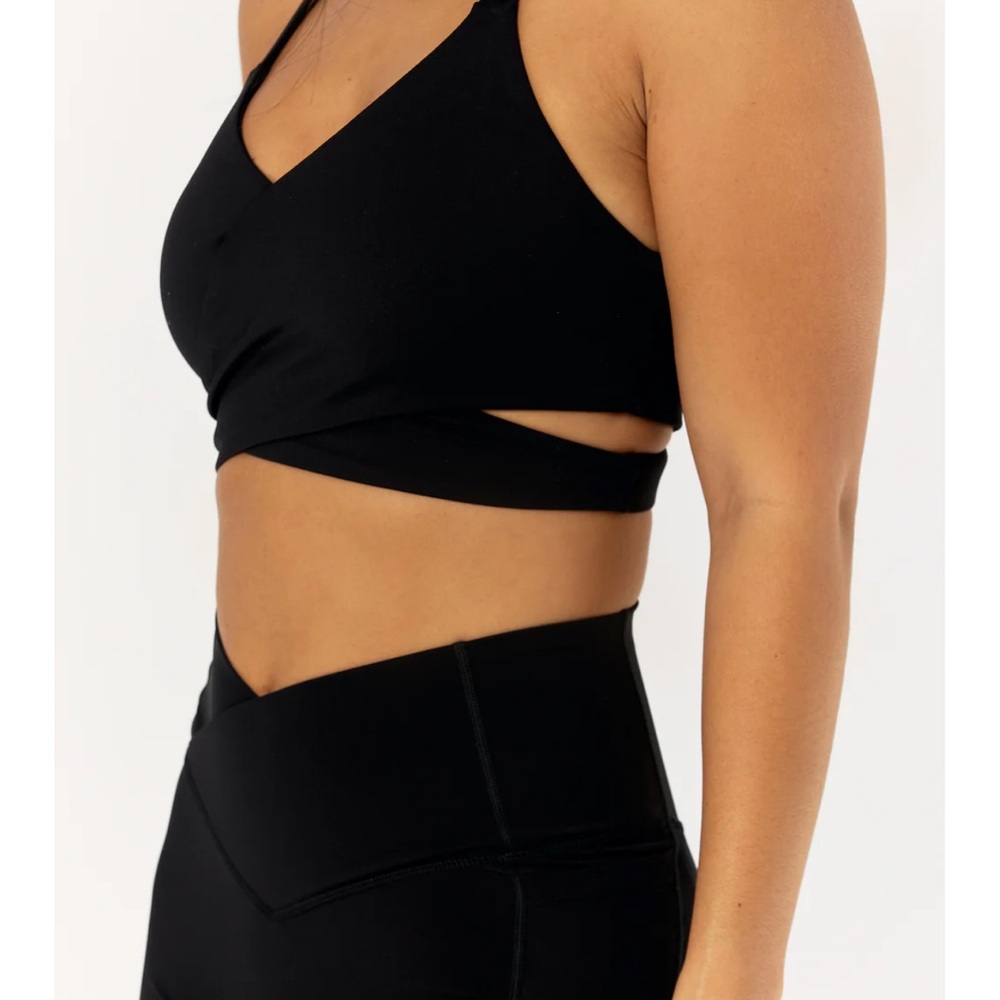 BRAND NEW ASTORIA SPORTS BRA
